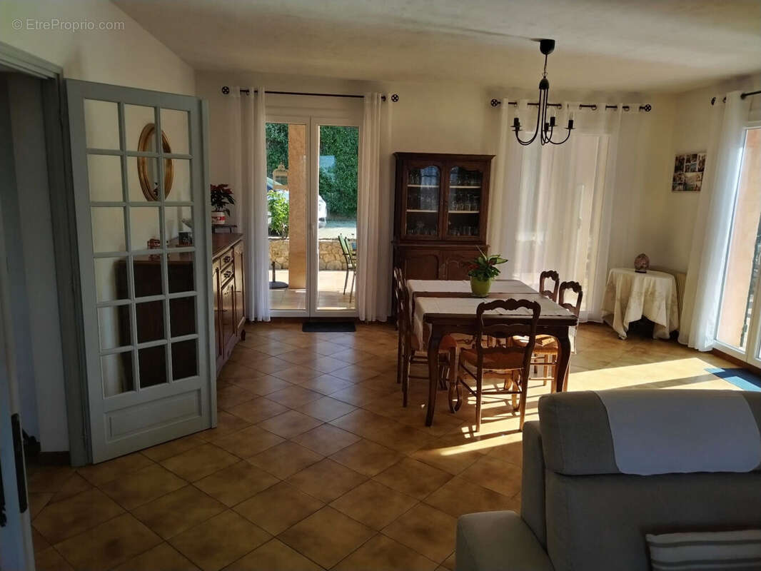 Maison à TRANS-EN-PROVENCE