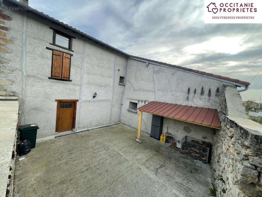 Maison à CADARCET