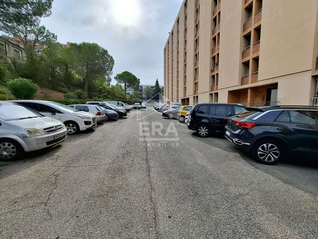 Appartement à MARSEILLE-15E