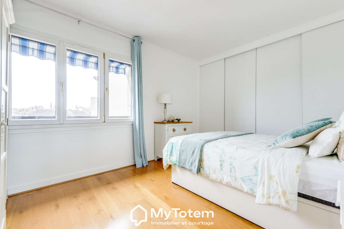 Appartement à CHATILLON