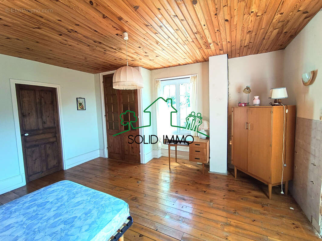 Maison traditionnelle de 150 m2 avec terrain sur la commune de Labastide sur Besorgues 07600 - photo 14