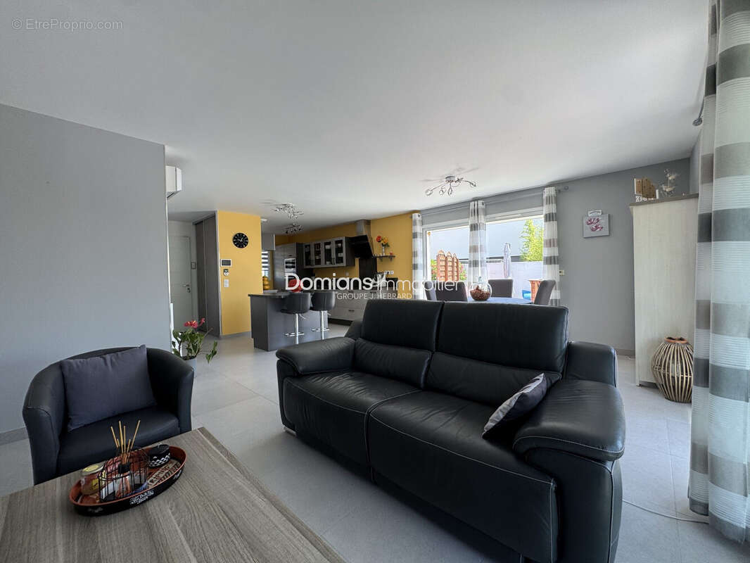 Maison 95 m² à Saint-Feliu-D'avall  - photo 6