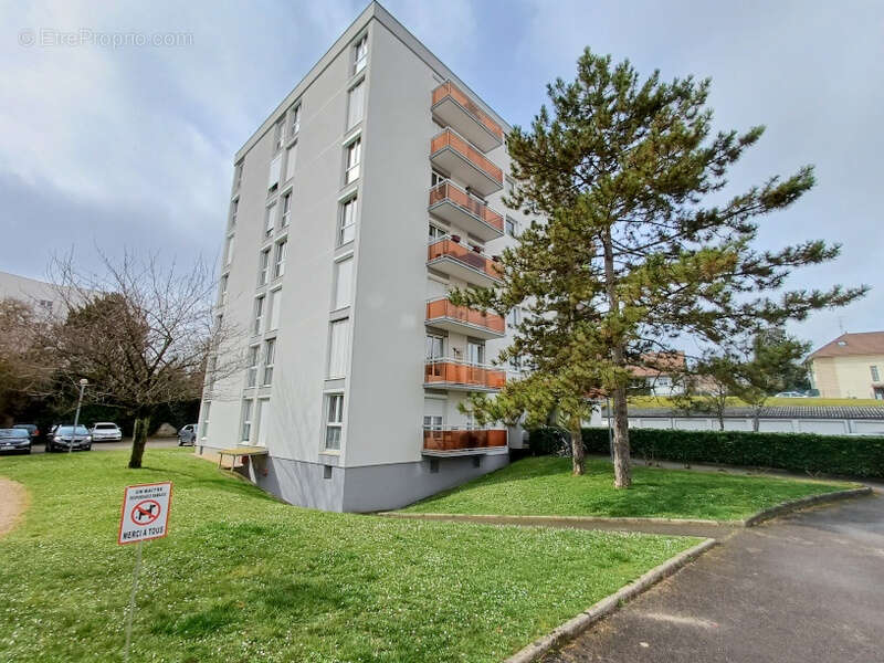 Appartement à FONTAINE-LES-DIJON