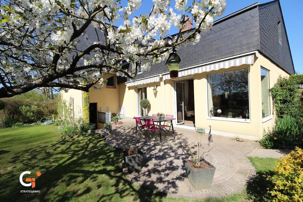 Maison à MONT-SAINT-AIGNAN