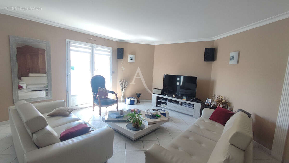 Maison à LE POIRE-SUR-VIE