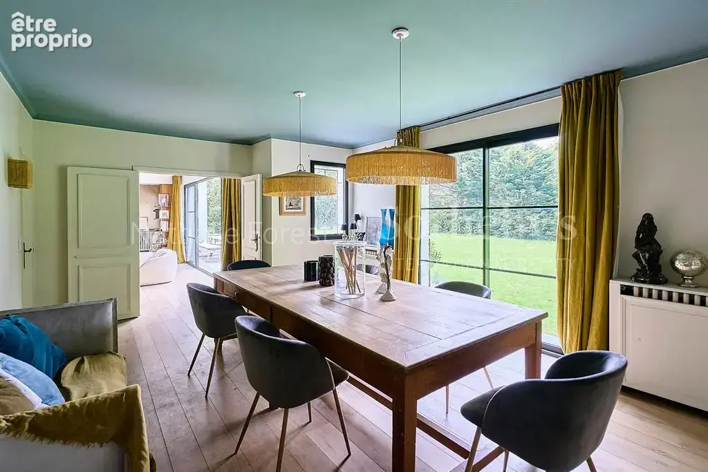 Croix Résidentiel , très jolie maison contemporaine  érigée en plain pied , 5 ch sur 2420 M2 de terr - photo 7