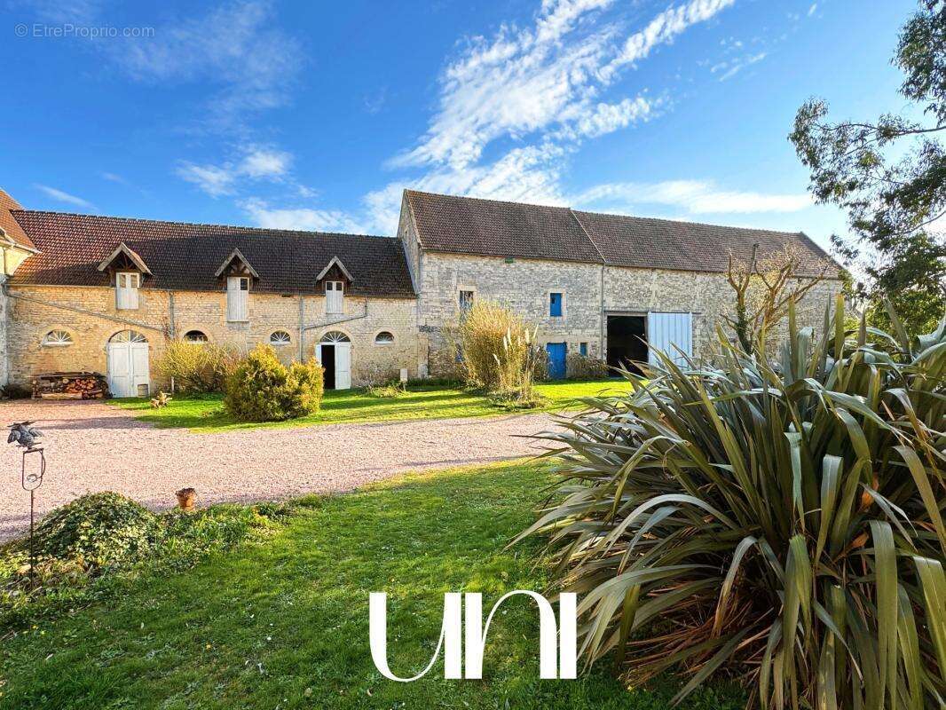 Maison à BRETTEVILLE-L'ORGUEILLEUSE