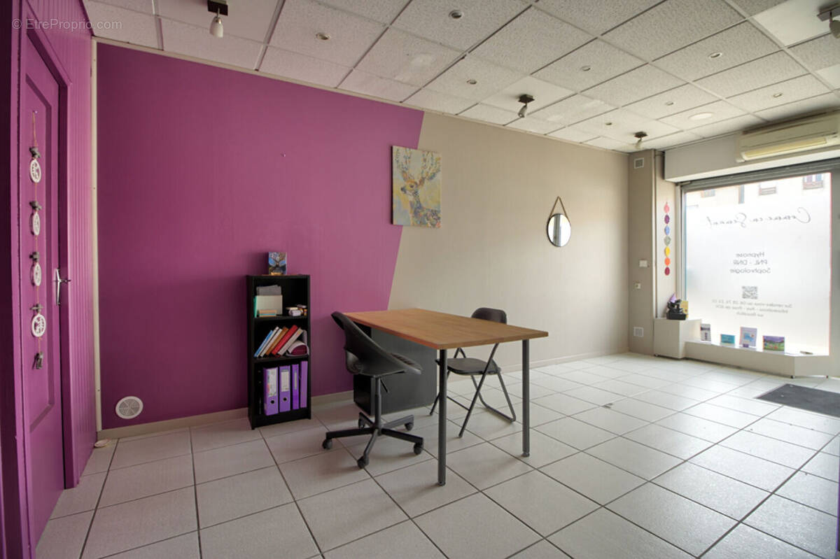 Commerce à CHALAMONT