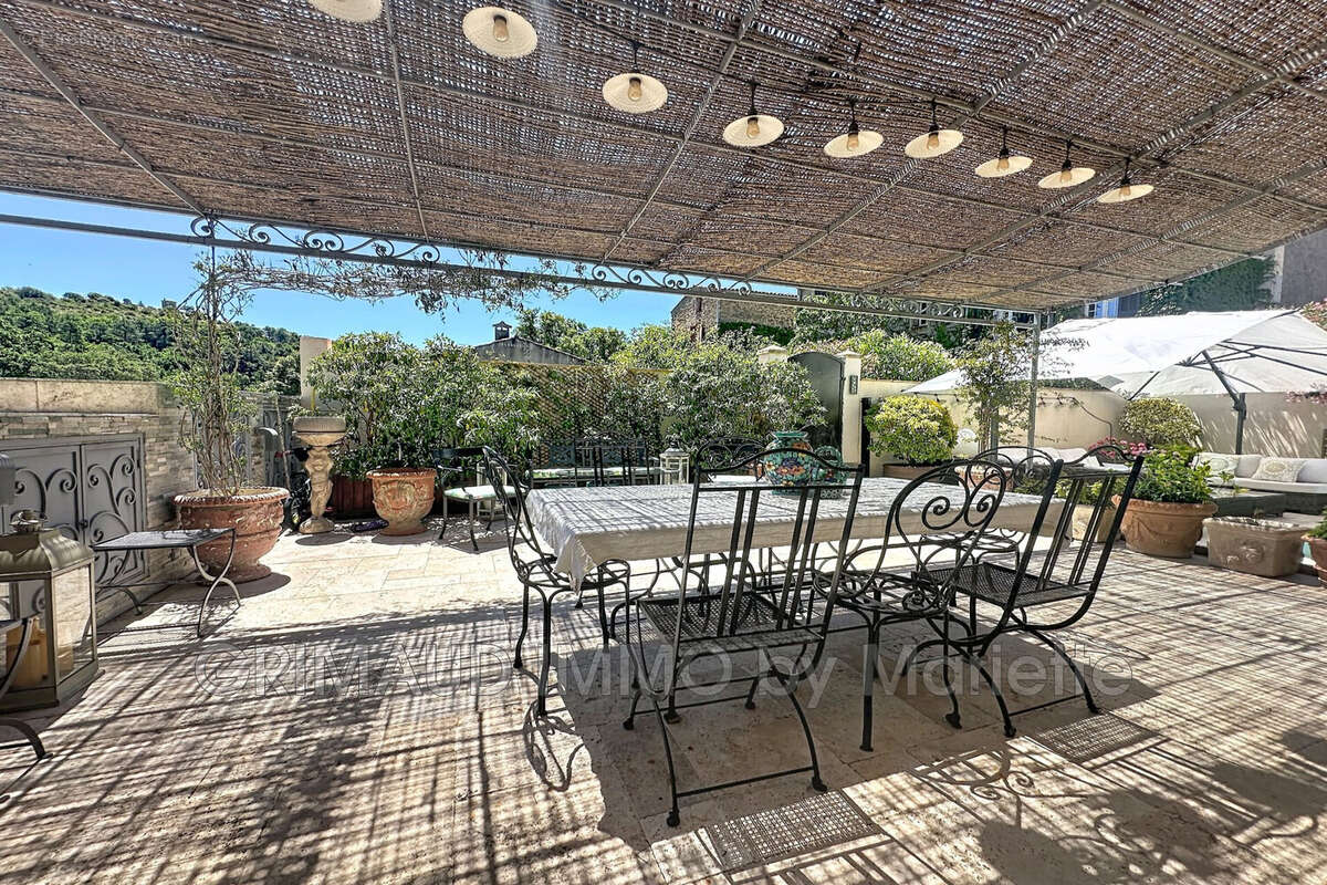 Maison à LA GARDE-FREINET
