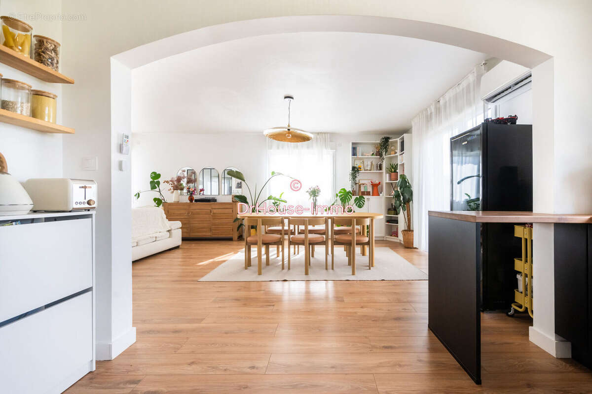Appartement à BRUGUIERES