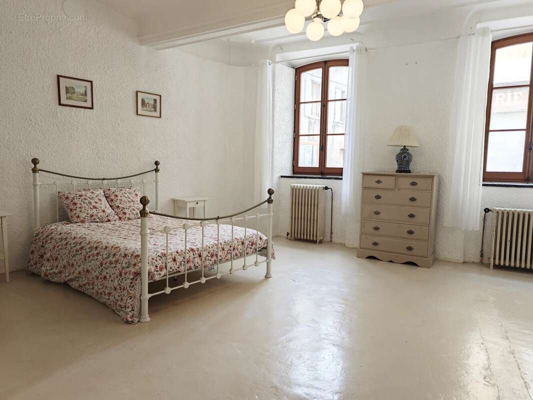 Superbe maison aménagée en 3 appartements spacieux - photo 18