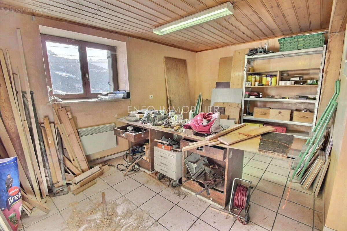 Maison à LES CHAPELLES