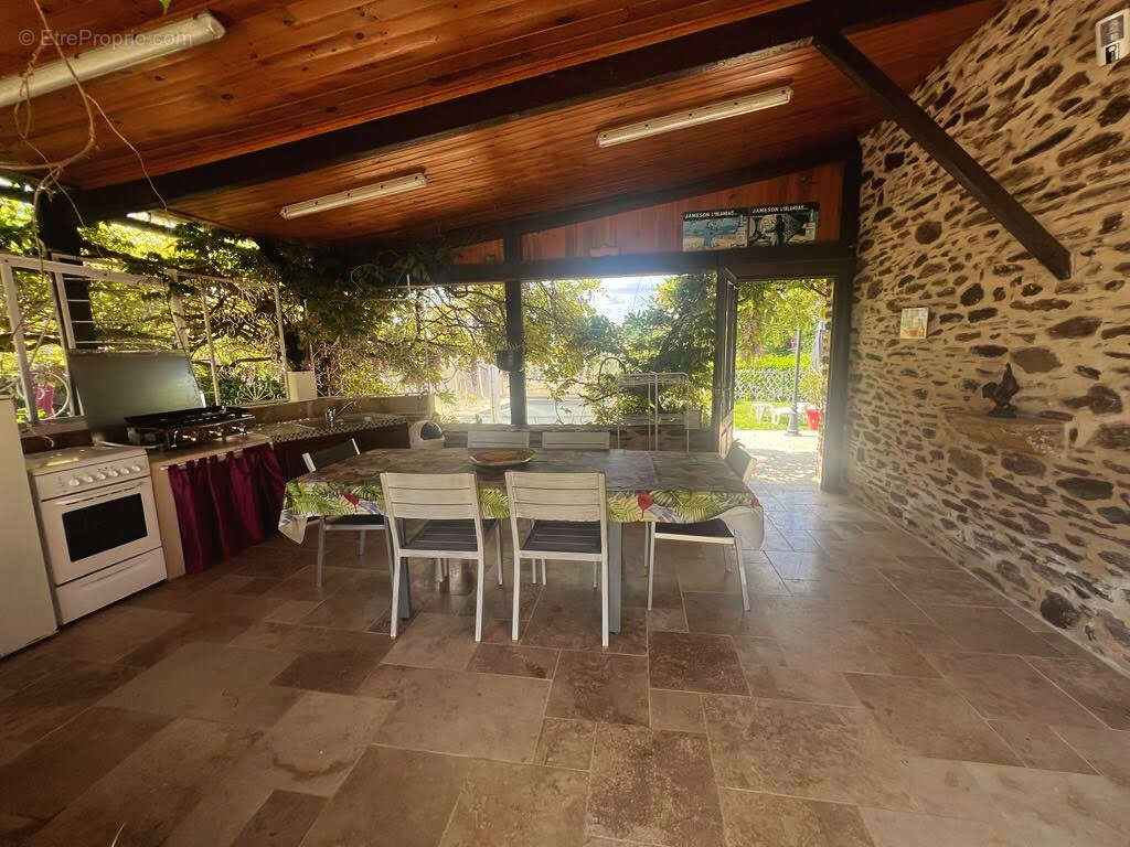 Maison Sarrazac 8 pièce(s) 210 m2 - photo 5