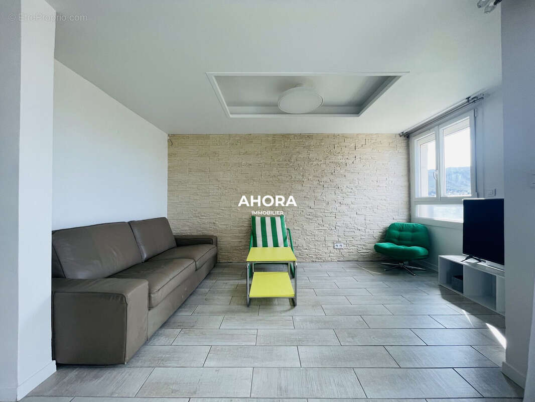 Appartement à MARSEILLE-11E