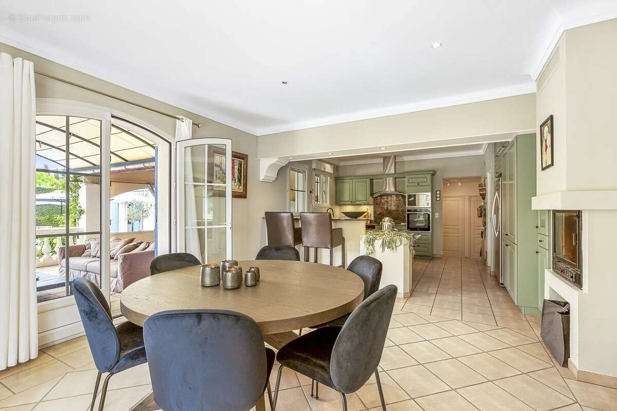 Maison à DRAGUIGNAN