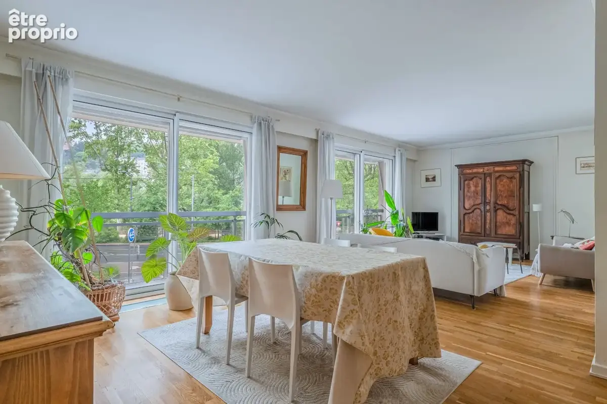 Appartement à vendre 5 pièces LYON 6EME ARRONDISSEMENT (69) Vue Rhône - photo 5