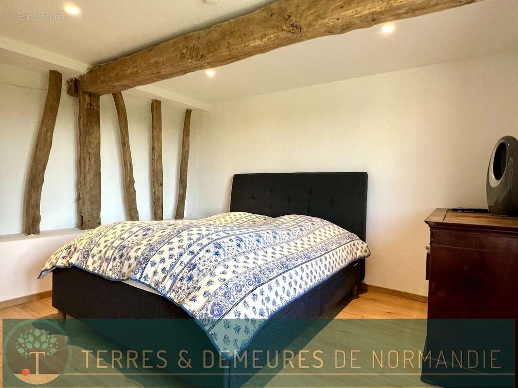 Maison à BOURG-ACHARD