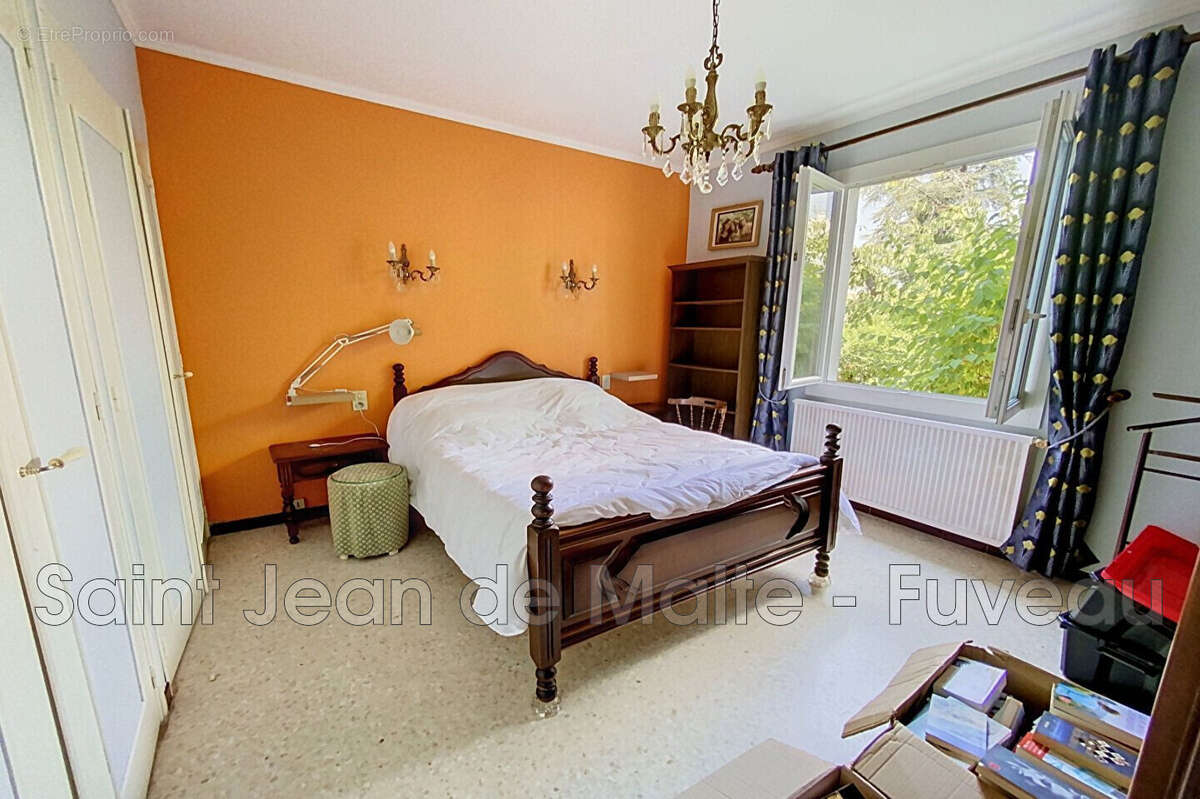 Maison 105 m² à Greasque  - photo 8