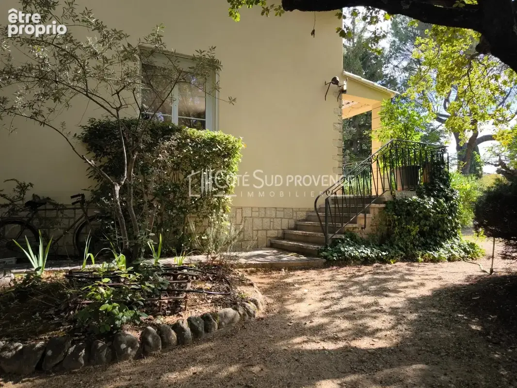 Terrain constructible a saint didier - photo 3