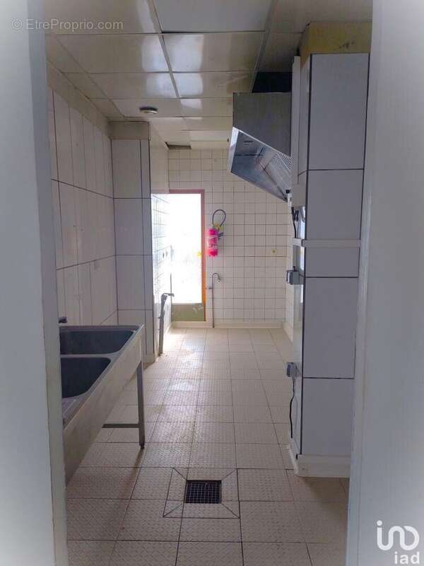 Photo 3 - Commerce à CONFLANS-SAINTE-HONORINE