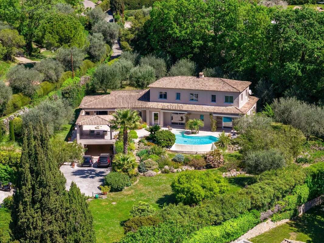 Maison à MOUGINS