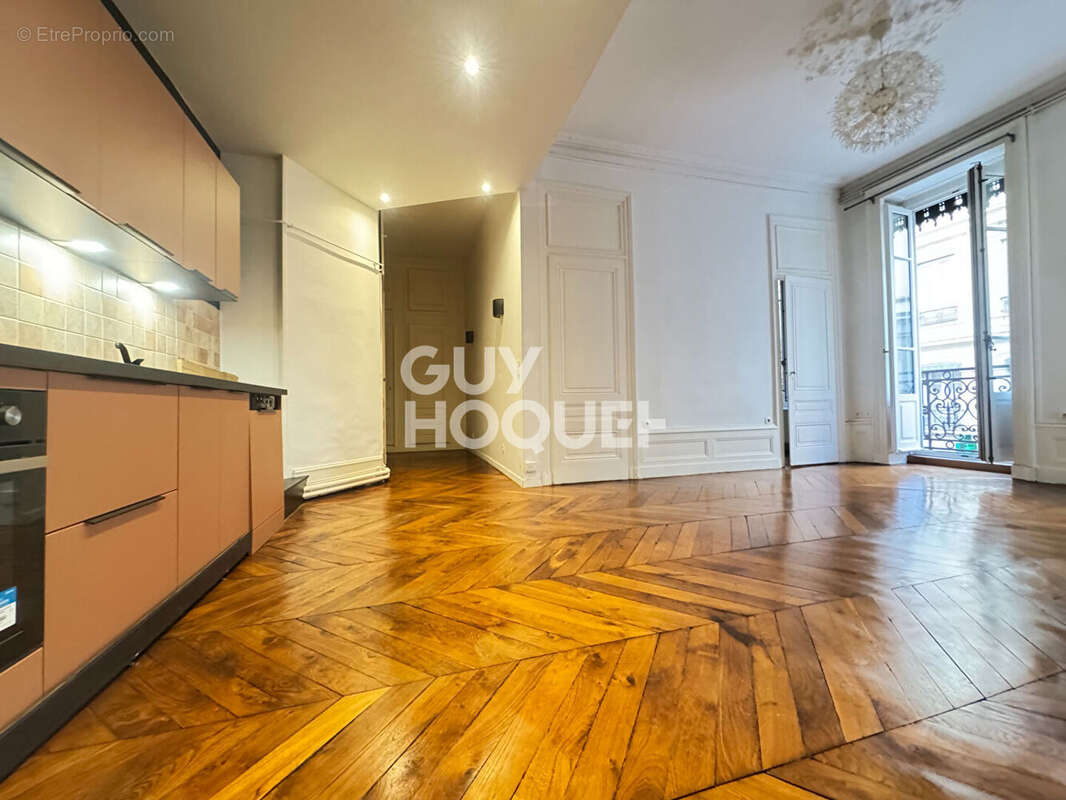 Appartement à LYON-6E