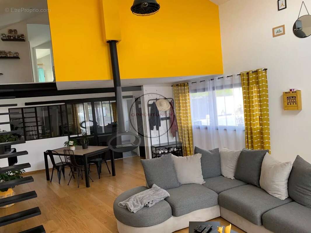 Maison 300 m² à Orleix  - photo 5