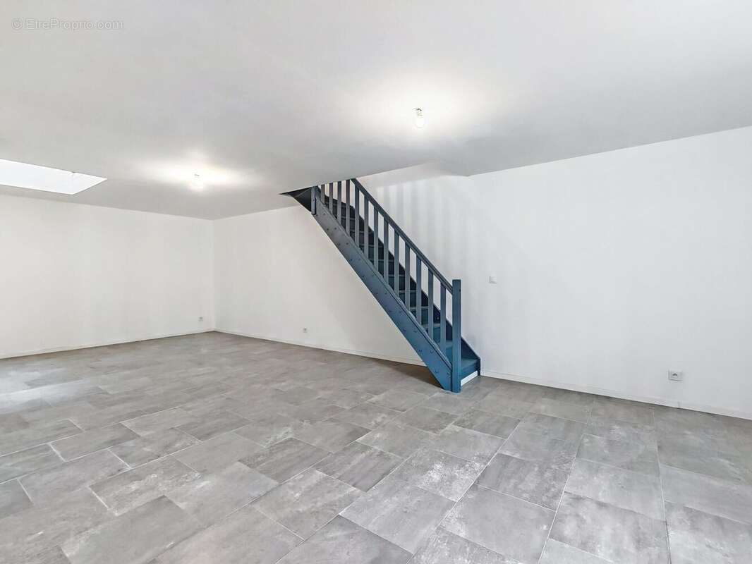Photo 3 - Maison à CONDE-SUR-L'ESCAUT