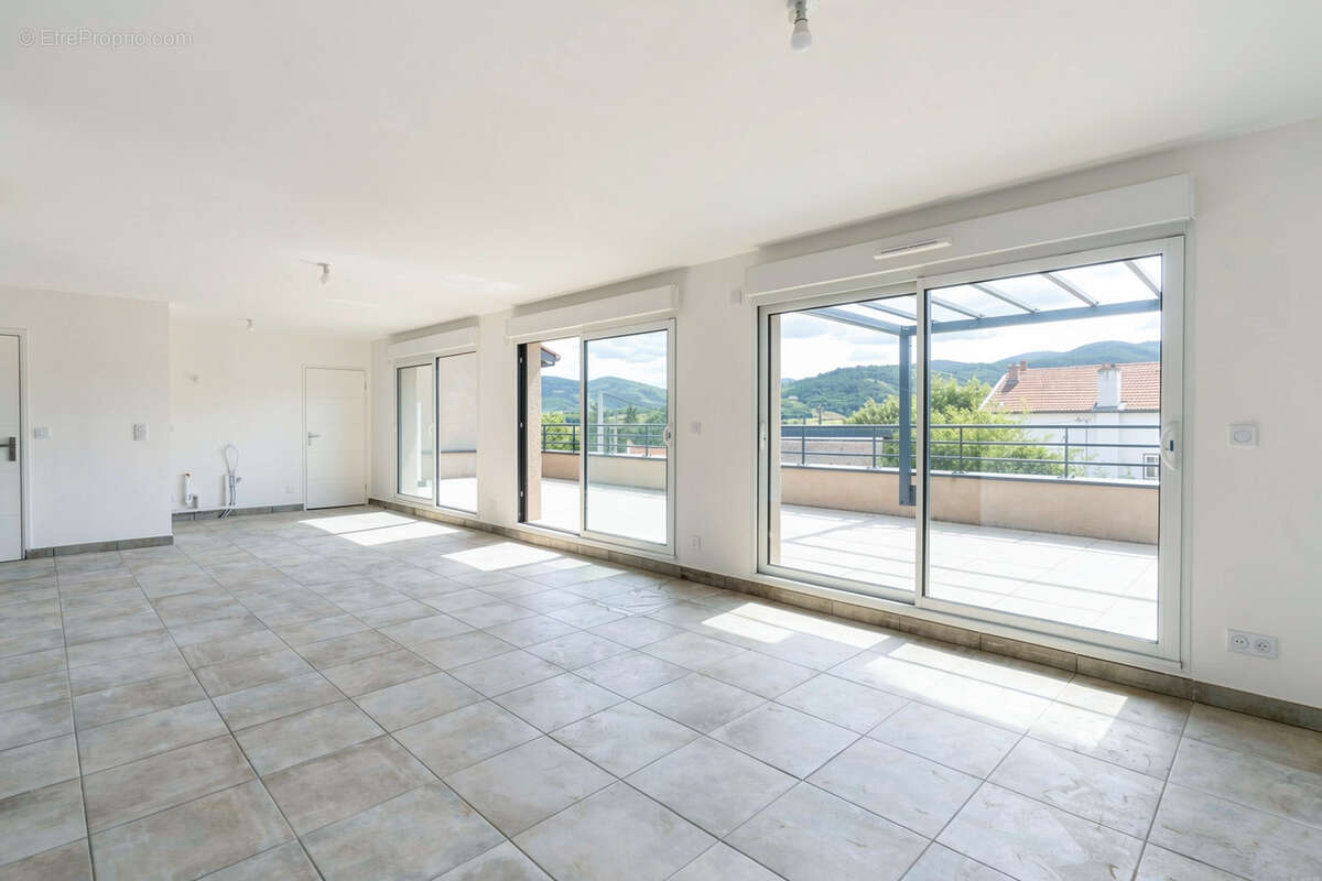 Appartement T5 en dernier étage avec grandes terrasses et climatisation - photo 6