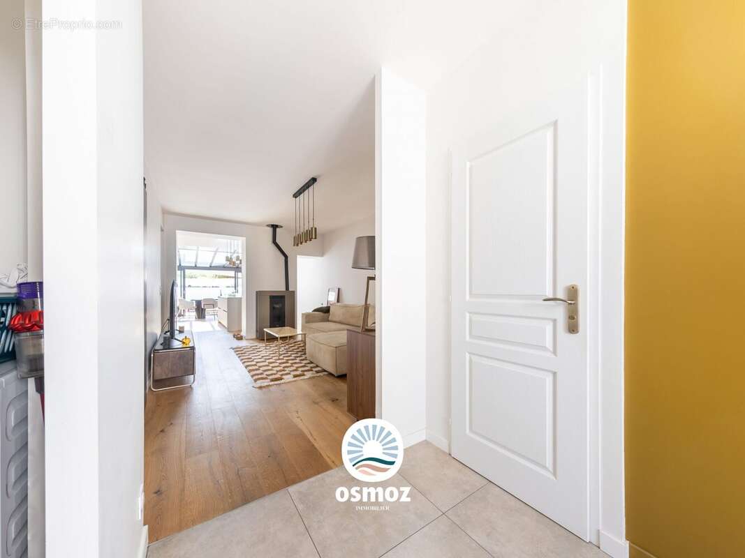 Maison 90 m² à La Rochelle  - photo 4