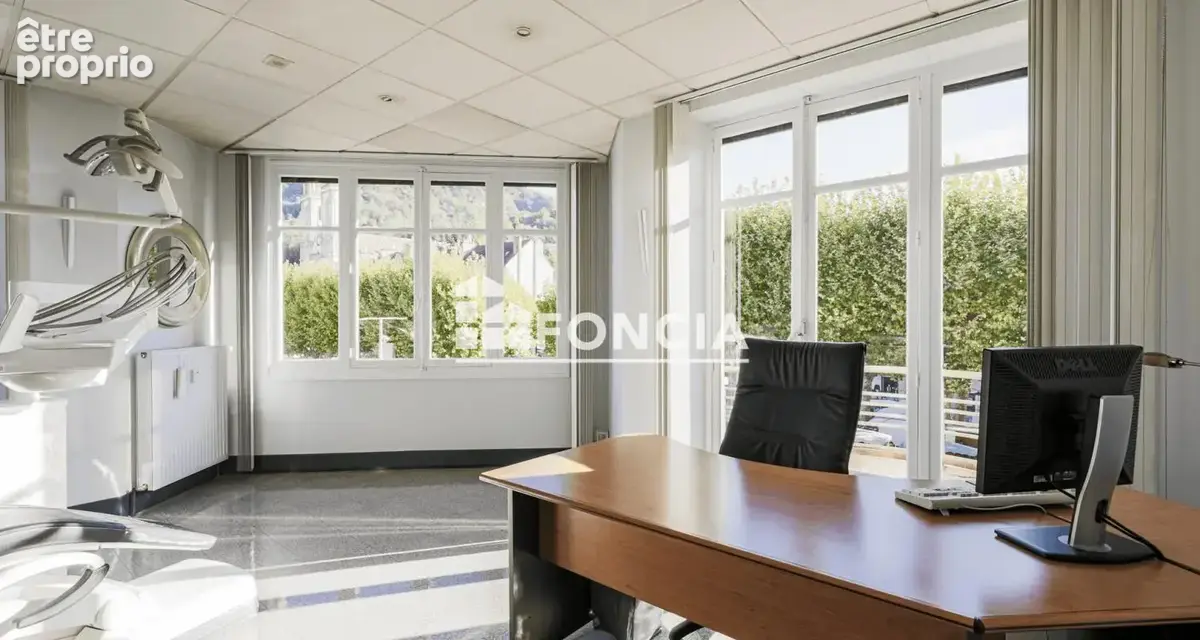  exclusivité foncia – voiron centre-ville – murs de cabinet dentaire - photo 4