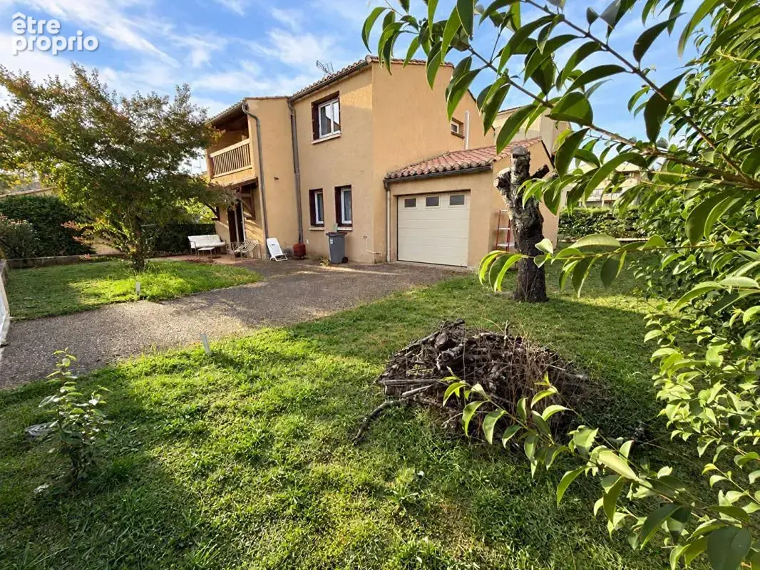 Maison T4 rénovée avec garage - secteur CABESSUT à deux pas du centre-ville de CAHORS - photo 2