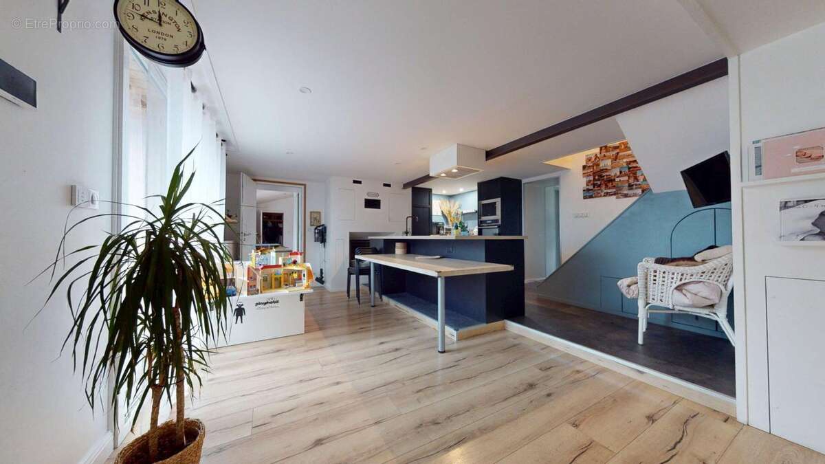 Maison à GROSBREUIL