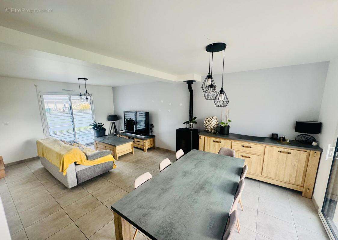 Maison à DOL-DE-BRETAGNE