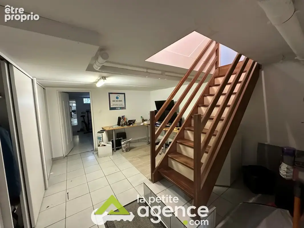 Secteur Rotté, maison 4 chambres sur sous-sol total. - photo 9