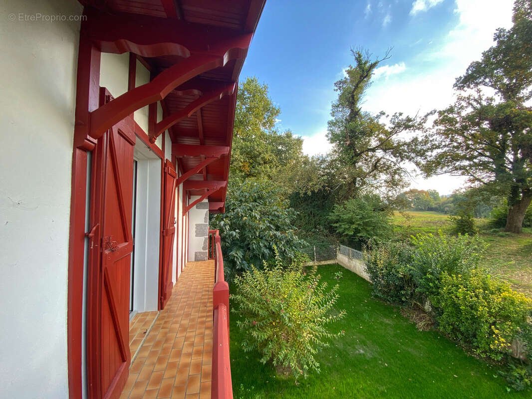 Maison à SAINT-PALAIS