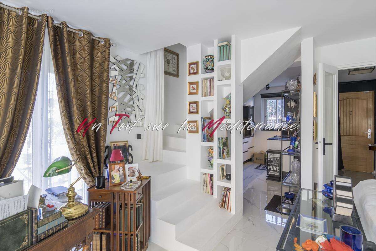 Maison à LA LONDE-LES-MAURES