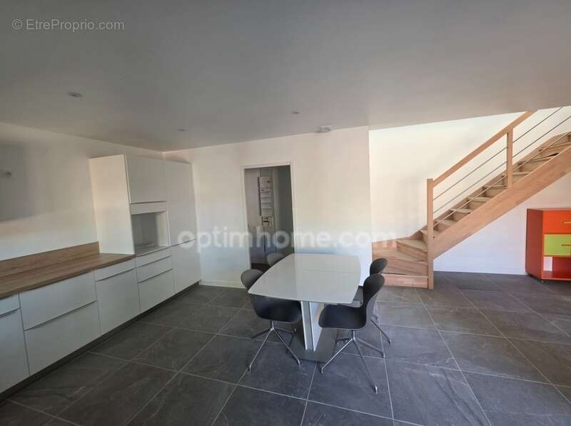 Maison contemporaine à vendre 5 pièces MERIGNAC (33) - photo 4