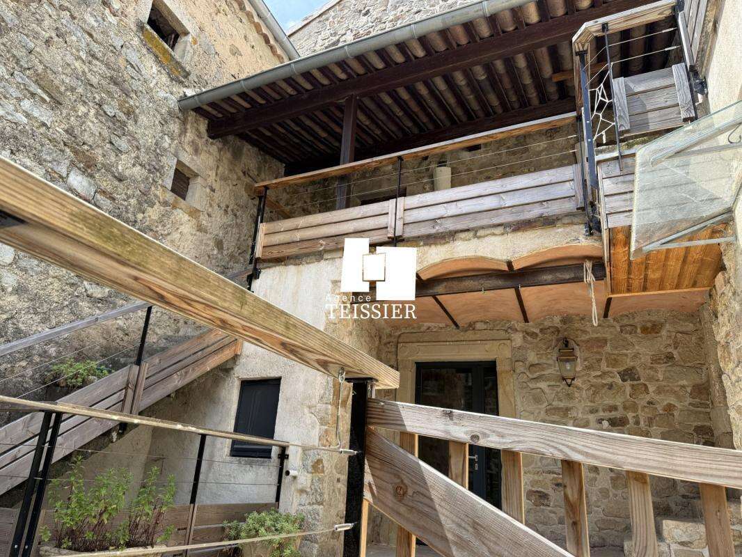 Maison à SAINT-PAUL-LE-JEUNE