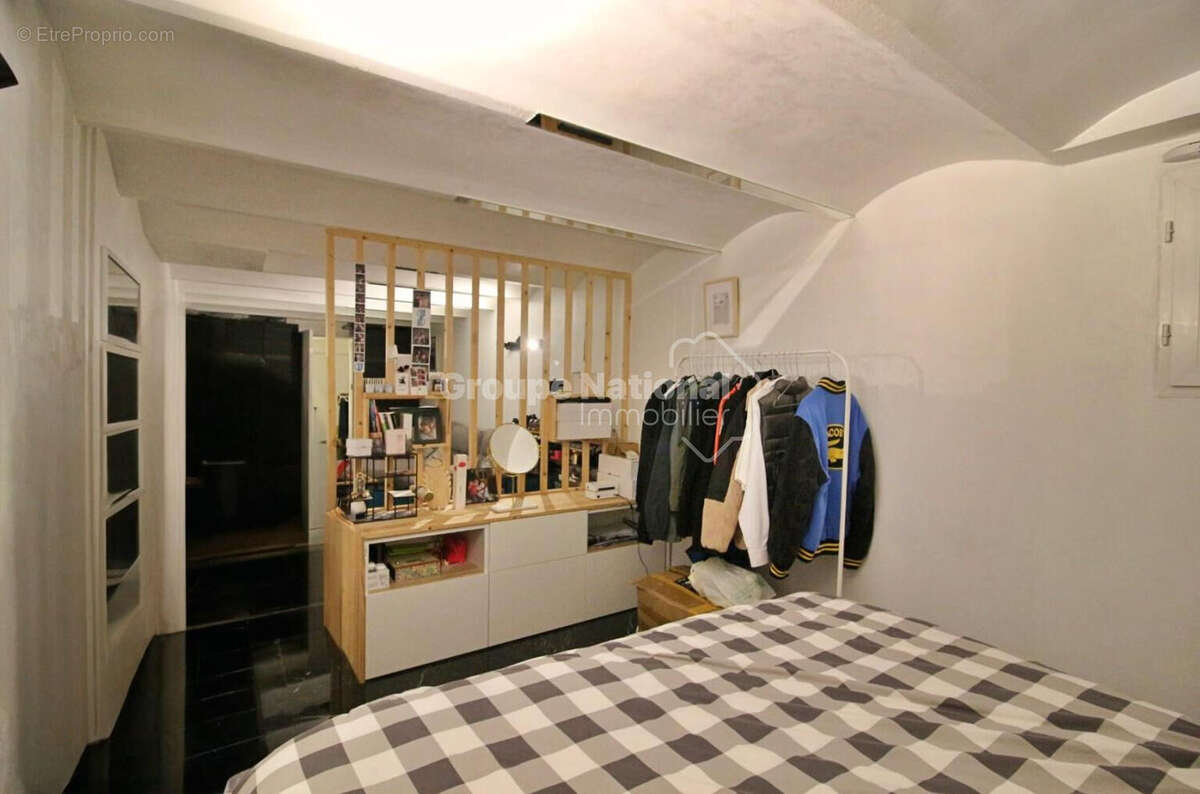 Appartement à MARSEILLE-4E