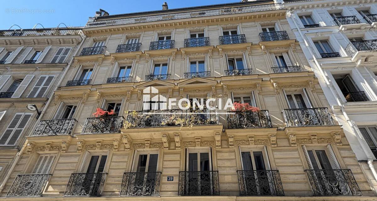 Appartement à PARIS-9E