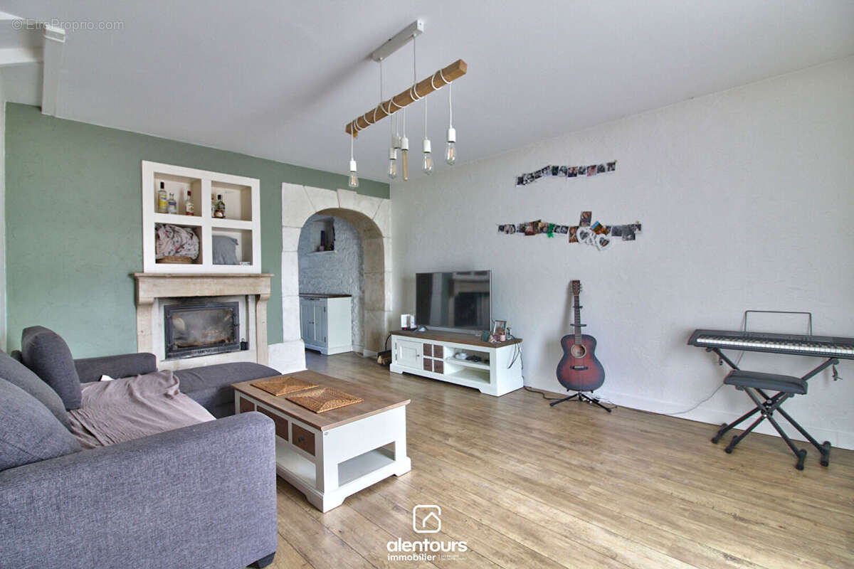 Maison à COLOMBEY-LES-BELLES