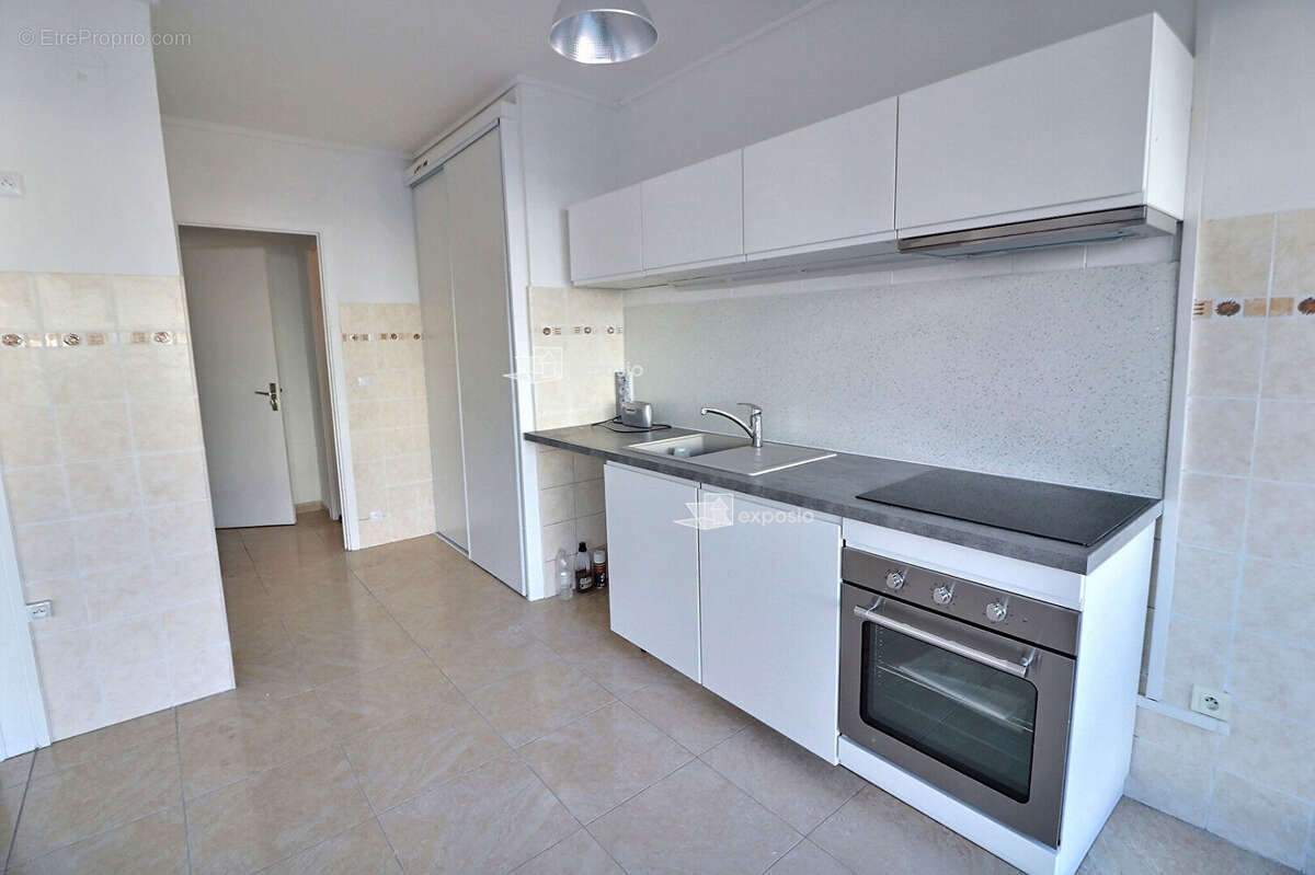 Appartement à MARSEILLE-8E