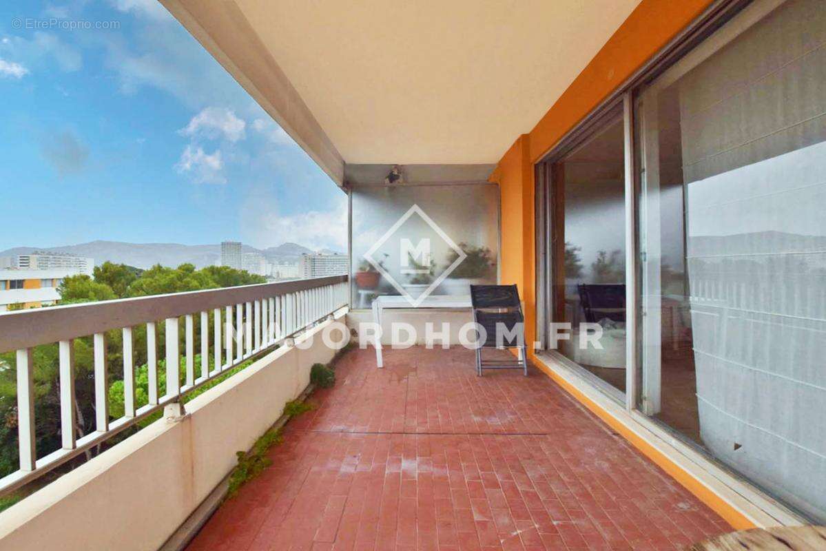 Appartement à MARSEILLE-9E