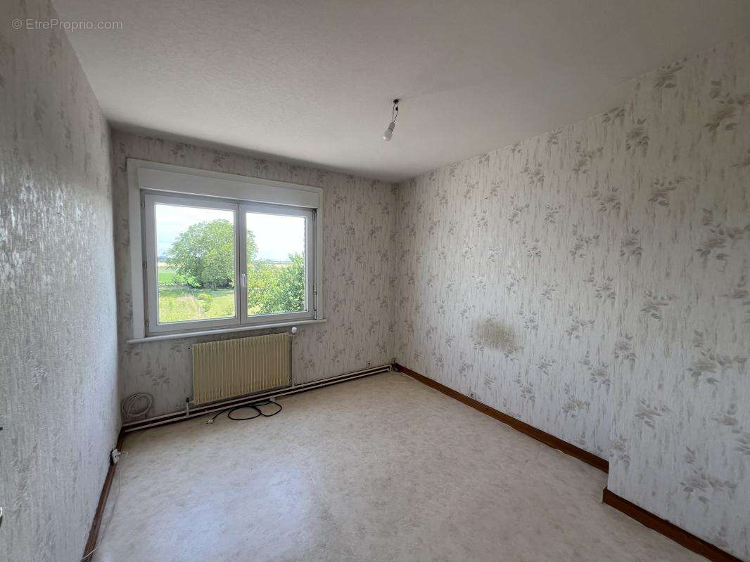 Maison 104 m² à Vitry-En-Artois  - photo 9