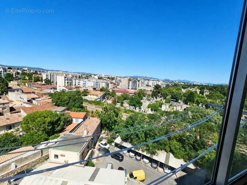 Appartement à MARSEILLE-5E