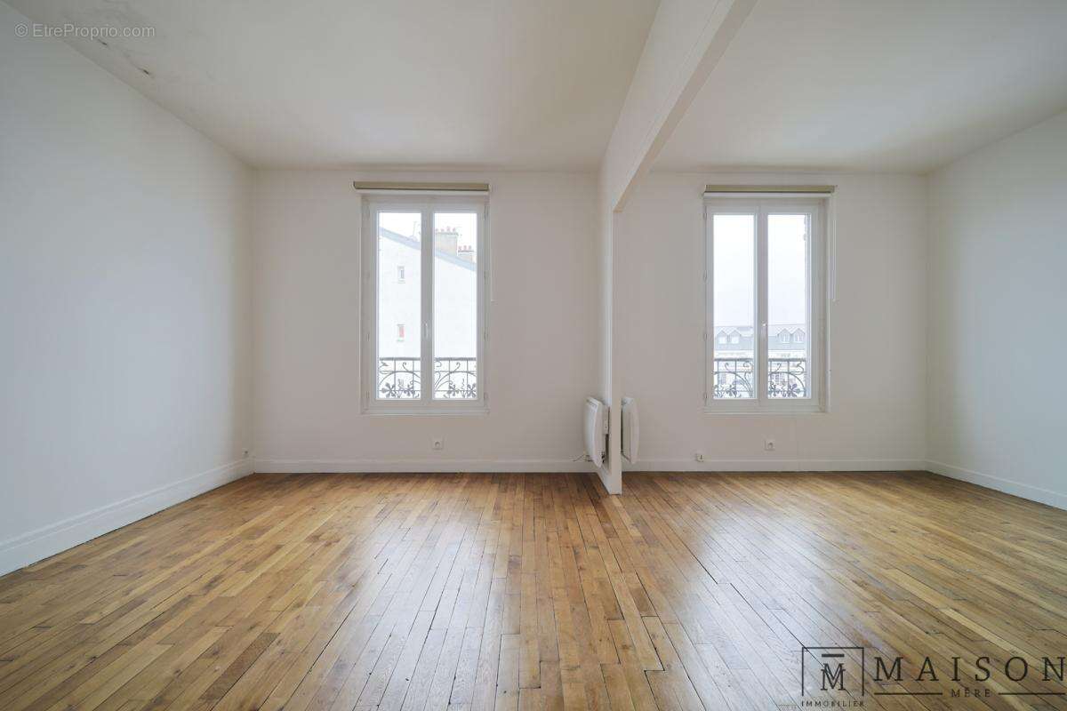 Appartement à LA GARENNE-COLOMBES