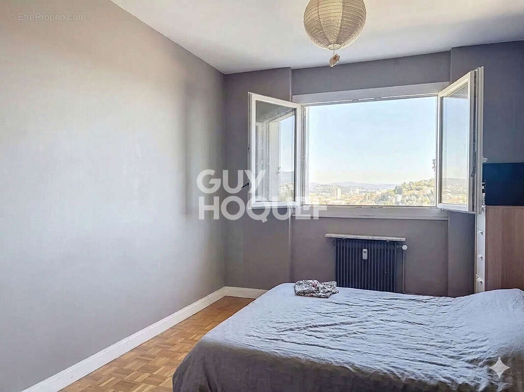 Appartement à OULLINS