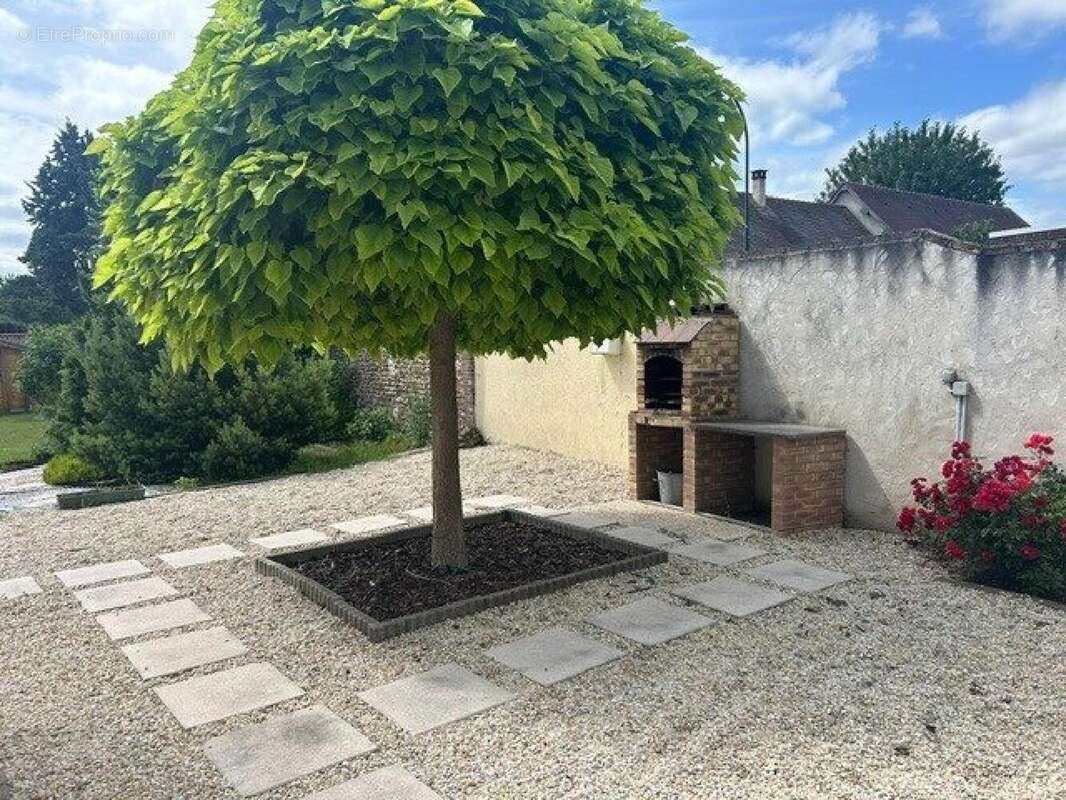 Photo 2 - Maison à ANET