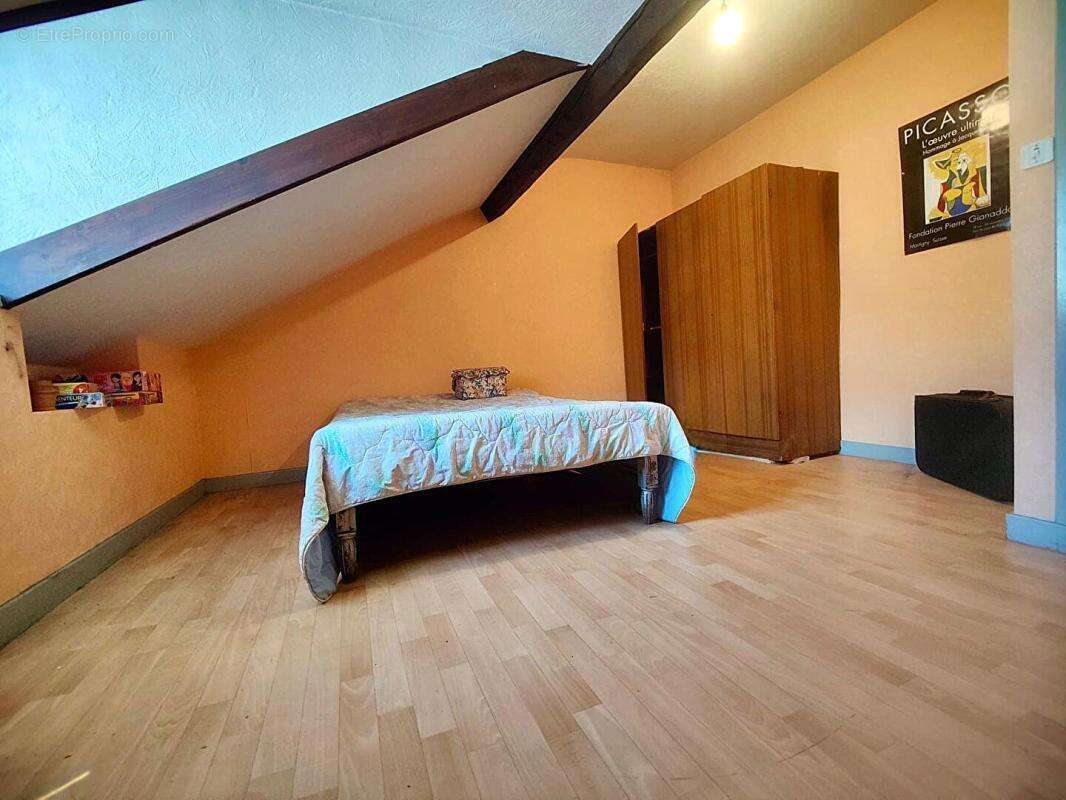 Maison de ville à Grenoble avec jardin, garage et dépendance de 80 m² - photo 12